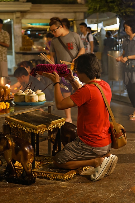 Bangkok la nuit, loy krathong-042